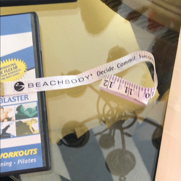 Workout cds - Picture 6 of 8